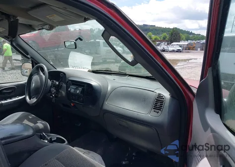 2003 Ford F-150 Lariat/Xlt из США, поврежденный, VIN 1FTRW07663KD35854